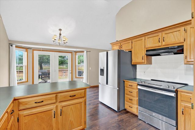 706 S Berry Lane, Willard, MO 65781