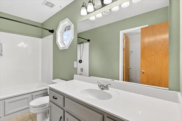 706 S Berry Lane, Willard, MO 65781