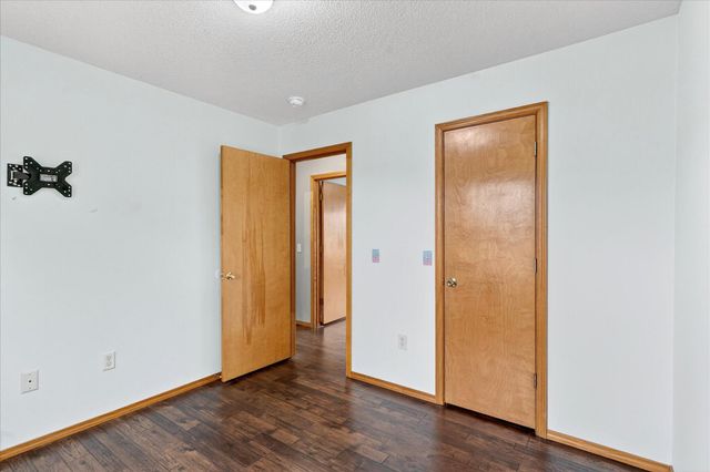 706 S Berry Lane, Willard, MO 65781