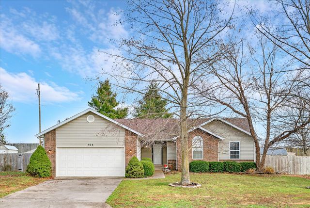 706 S Berry Lane, Willard, MO 65781