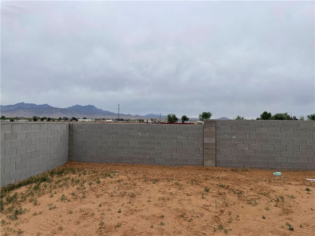 3396 E Cane Drive, Kingman, AZ 86409