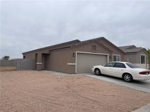 3396 E Cane Drive, Kingman, AZ 86409