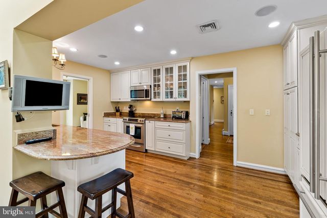 1001 W WIND CT, Baltimore, MD 21204