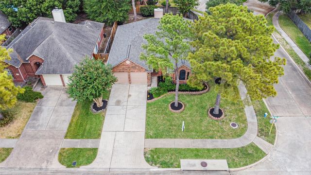 15002 Chestnut Falls Drive, Cypress, TX 77433