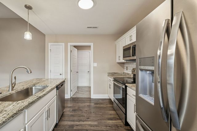 532 Lucky Ln, Clarksville, TN 37042