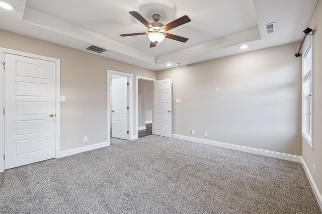 532 Lucky Ln, Clarksville, TN 37042