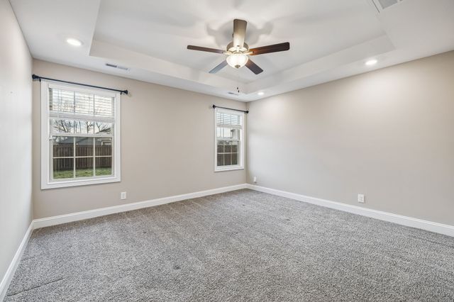 532 Lucky Ln, Clarksville, TN 37042