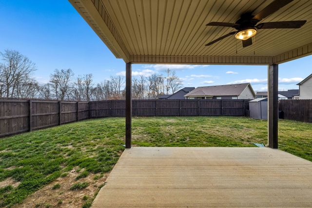 532 Lucky Ln, Clarksville, TN 37042
