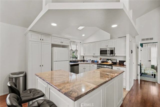 20095 Shadow Island Drive, Canyon Country, CA 91351