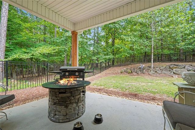 3280 Greenhill Drive, Villa Rica, GA 30180