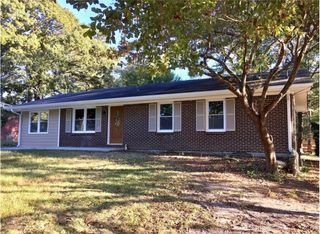 508 Crane Dr, Lawrenceville, GA 30046