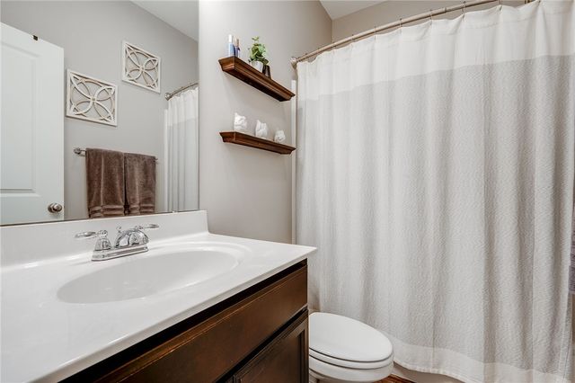 505 W D Avenue, Easley, SC 29640