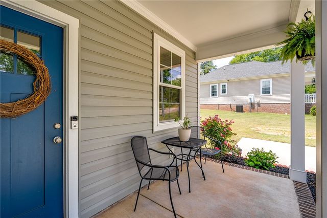 505 W D Avenue, Easley, SC 29640
