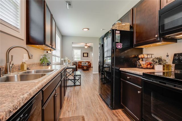 505 W D Avenue, Easley, SC 29640