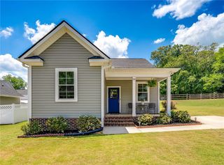 505 W D Avenue, Easley, SC 29640