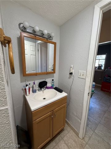 3151 W 94th Street, Cleveland, OH 44102