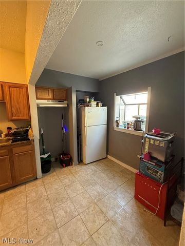 3151 W 94th Street, Cleveland, OH 44102