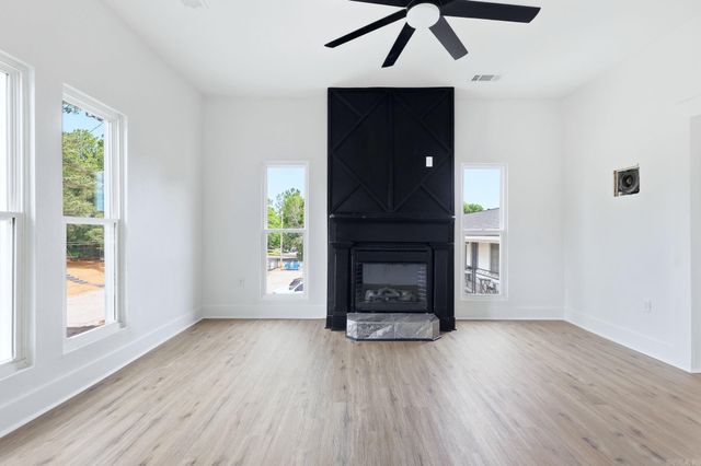 2217 SCOTT, Little Rock, AR 72206