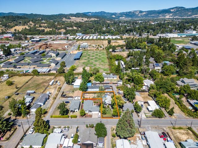 490 Della Ave, Willits, CA 95490