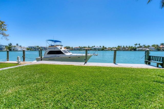 102 SEAGULL LANE, Sarasota, FL 34236