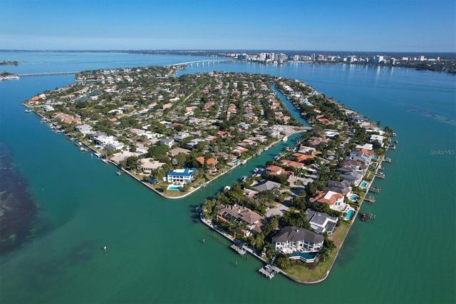 102 SEAGULL LANE, Sarasota, FL 34236