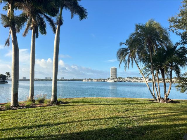 102 SEAGULL LANE, Sarasota, FL 34236