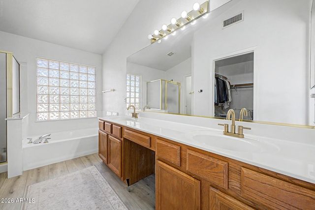 372 E ARABIAN Drive, Gilbert, AZ 85296