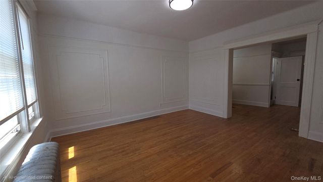 68-07 53rd Avenue 2 Fl, Maspeth, NY 11378