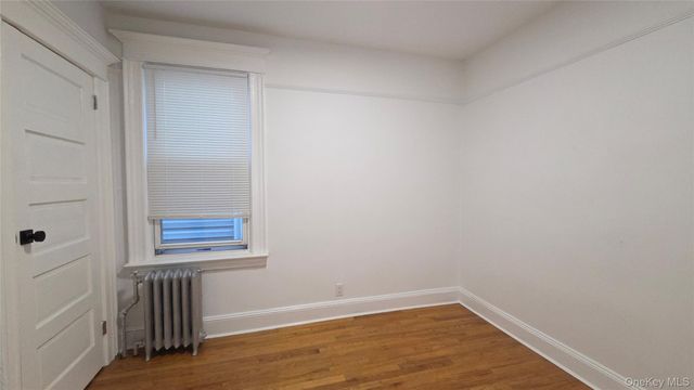 68-07 53rd Avenue 2 Fl, Maspeth, NY 11378