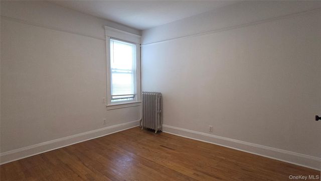 68-07 53rd Avenue 2 Fl, Maspeth, NY 11378