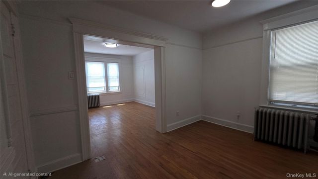 68-07 53rd Avenue 2 Fl, Maspeth, NY 11378