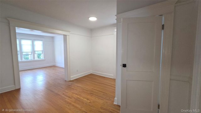 68-07 53rd Avenue 2 Fl, Maspeth, NY 11378