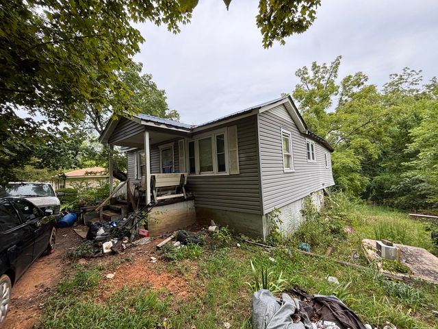 614 W Garden Farm Road, Rossville, GA 30741