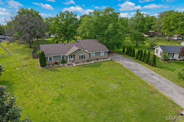 511 Coventry Road, Troy, IL 62294