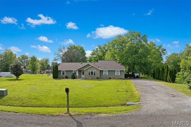 511 Coventry Road, Troy, IL 62294