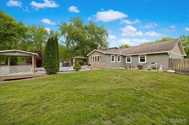 511 Coventry Road, Troy, IL 62294
