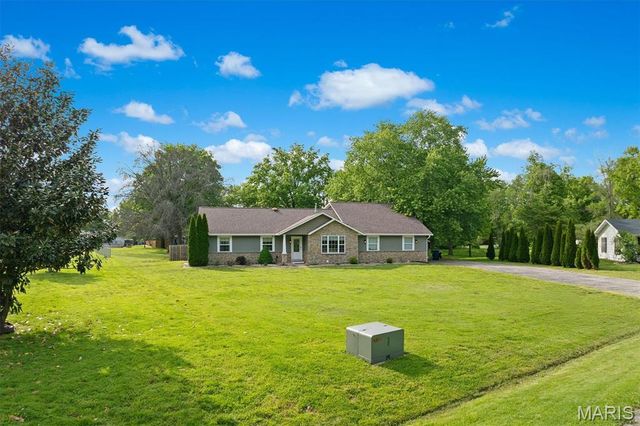 511 Coventry Road, Troy, IL 62294