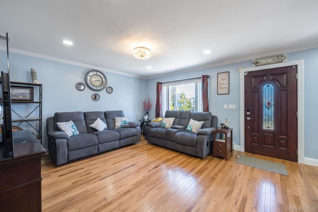 69 Harriet Avenue, Hempstead, NY 11550