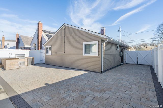 69 Harriet Avenue, Hempstead, NY 11550