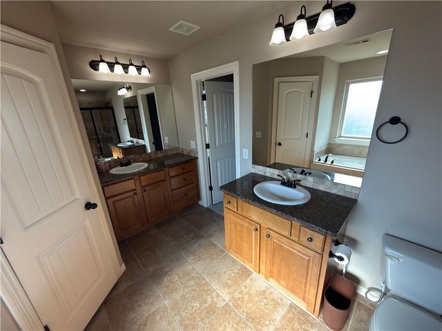 108 Peyton Street, Lowell, AR 72745