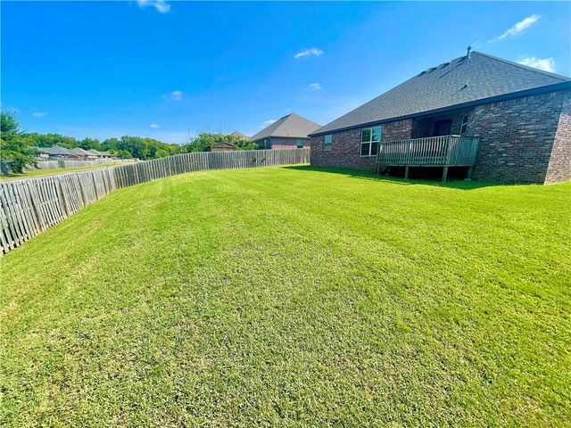 108 Peyton Street, Lowell, AR 72745