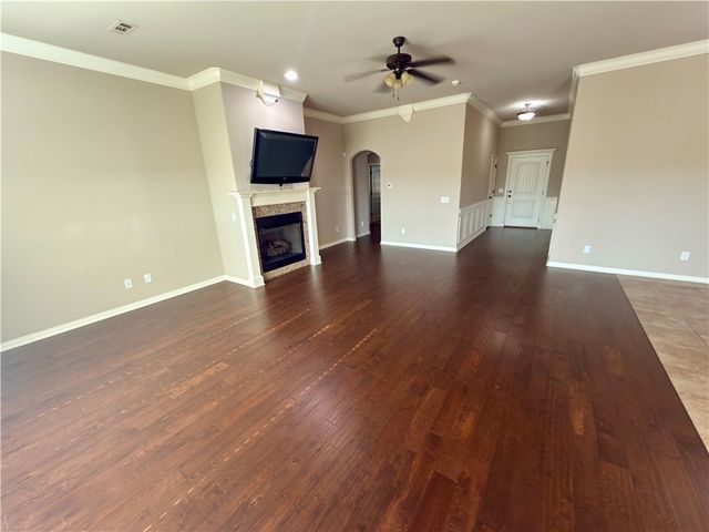108 Peyton Street, Lowell, AR 72745