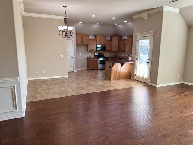 108 Peyton Street, Lowell, AR 72745
