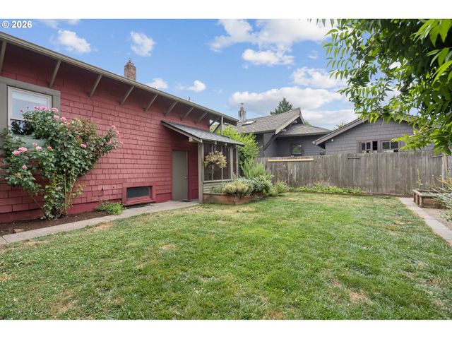 1915 Ne 46TH Ave, Portland, OR 97213