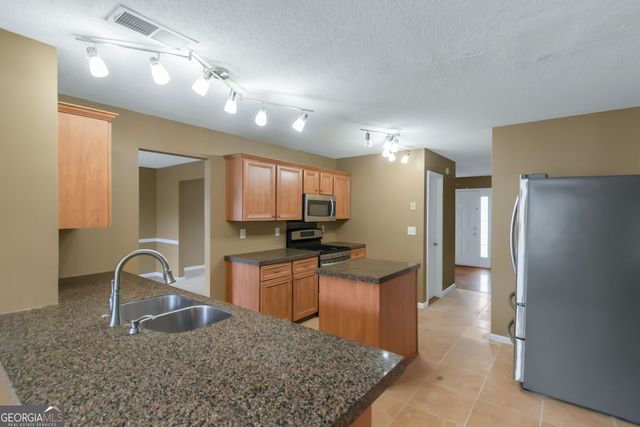3117 Stonebridge Creek Drive, Lithonia, GA 30058