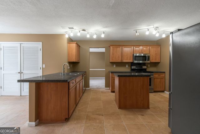 3117 Stonebridge Creek Drive, Lithonia, GA 30058