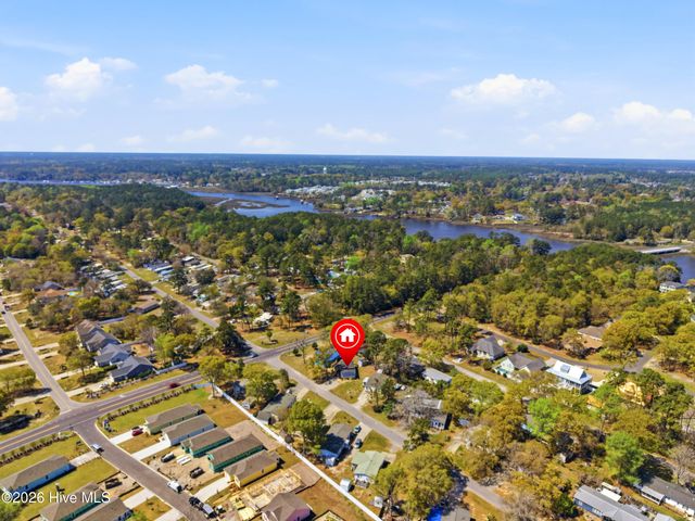 8990 Bonaparte Drive SW, Sunset Beach, NC 28468