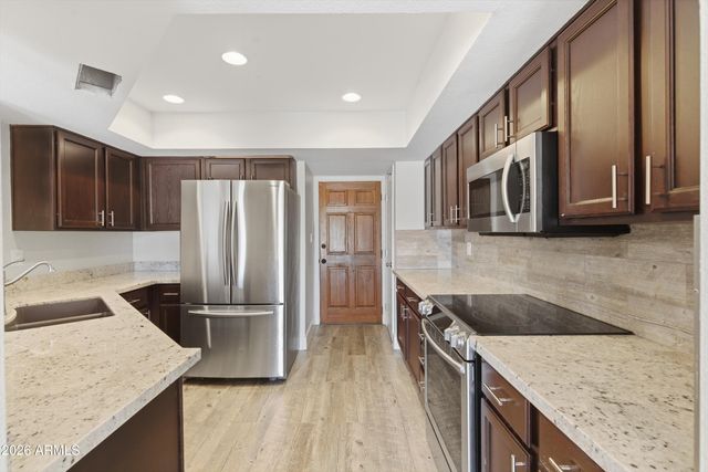 7755 E THOMAS Road 11, Scottsdale, AZ 85251