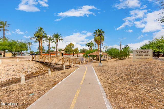 7755 E THOMAS Road 11, Scottsdale, AZ 85251