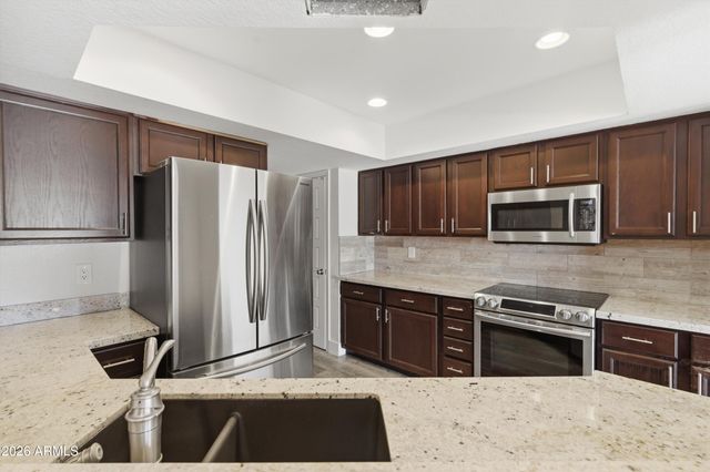 7755 E THOMAS Road 11, Scottsdale, AZ 85251